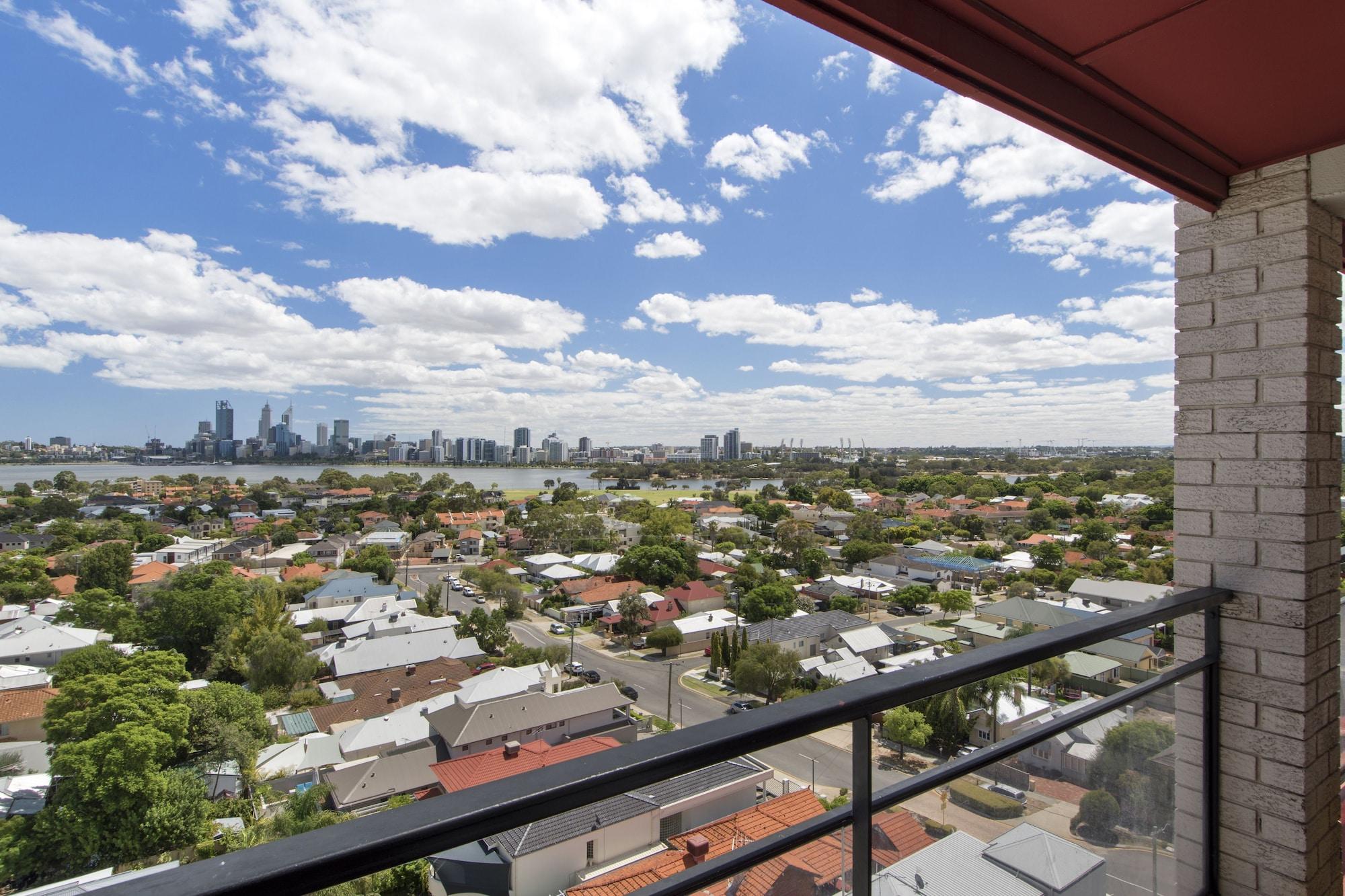 Metro Hotel Perth Exterior photo